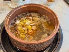 -菌海森林·非遗野生菌火锅(西山区滇池路摩根道店)