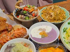 -八月美食小馆(银泰城总店)