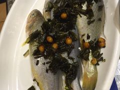 雪菜黄花鱼-三个渔夫·蒸汽海鲜(小白楼店)