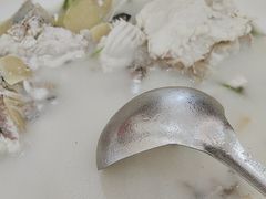 -美顺香食府鱼头老店(雪野湖店)
