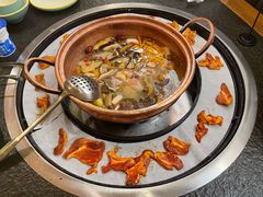 -老渔家·白族·石板烧·野生菌火锅(古城中心店)