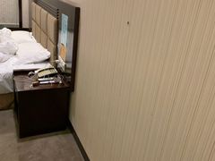 -金沙大酒店(广州金沙洲沙贝地铁站店)