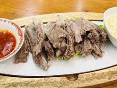 手抓羊肉-东方亚克西餐厅(西康路店)