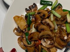 -荣小馆(安达仕店)