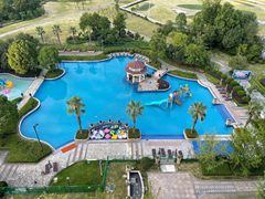 -湖北文旅洪宾红莲湖酒店