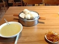 -华府九号海鲜烧烤大排档(龙域店)