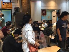 等位区-林静小吃(复兴路店)