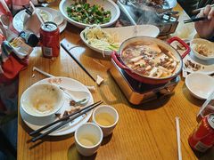 -爱碗亭·鲜炒湖南菜(壹城中心店)