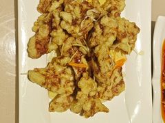 -老码头黑皮肘子锅包肉(赣水路店)