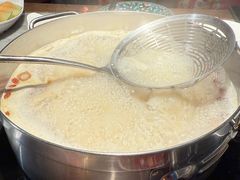 -尚尚仙·酸汤猪手·猪肚鸡火锅(华联万柳购物中心店)