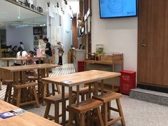 大堂-小满手工粉(杭州滨江龙湖店)