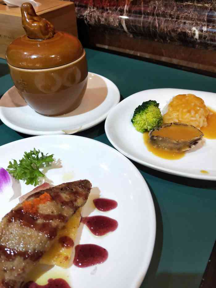 北部湾蒸汽海鲜自助料理-"[薄荷]环境:面积不是很大,但是菜品还是.