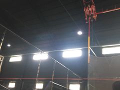 -嘿哟动霸CHUA·新潮玩运动娱乐中心·蹦床滑冰团建乐园