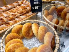 -分子跳动鲜活面包(五一大道店)