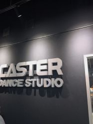 -CASTER跳舞俱乐部