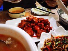 -洪霞餐馆
