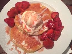-Pancakes on the rocks(Darling Harbour)