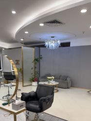 点击看大图 -八佰伴8008星级形象店