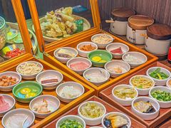 -良米山·云南野生菌过桥米线(上海首店)