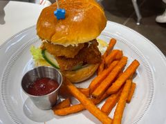 泰式罗勒鸡排汉堡-1/2half西餐(中大国际店)
