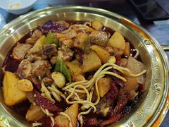 -牛一嘴·兰州牛肉面·大盘鸡(财富中心店)