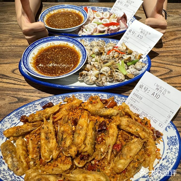 隔着屏幕都闻到香味了！😭 西街古厝里的泉州