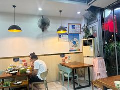 -老何家后安粉·糟粕醋海鲜火锅(三亚湾椰梦长廊店)