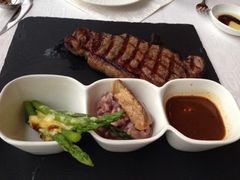 iphone_upload_pic-香格里拉鱼跃地中海西餐厅·牛排披萨