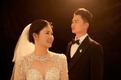 -蒙太奇婚纱摄影(万达店)