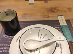 -临界音乐酒馆·小龙虾·江湖菜(华熙LIVE·鱼洞店)