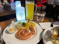 -1886德国汽车餐厅(外滩十六铺码头店)