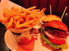 南部熏房汉堡-Chili's Cafe&Bar奇利斯(滨江店)