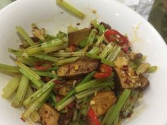 芹菜香干-建辉湖南土菜馆(南大街店)