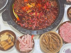 -卤校长老火锅(杨家坪直营店)