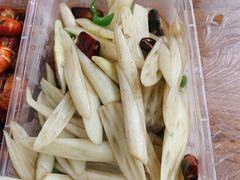 辣炒藕带-蓝精灵饺子店