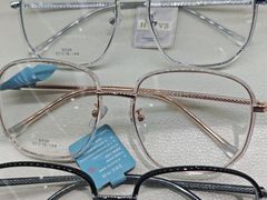 -盛世明眼镜(西单明珠商场店)