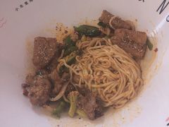 牛蛙拌面-友达面馆·酸菜鱼面(钱塘区店)