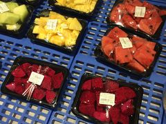 -综合保税区进口商品直销中心(新百店)