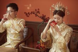 -雪中彩影婚纱摄影·微光艺术中心