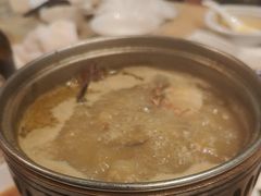 -雍和会海鲜姿造自助(湖东路店)