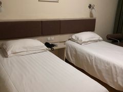 -莫泰酒店(南京火车站北广场店)