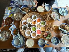 -包整·丝娃娃(一览甲秀楼风景店)