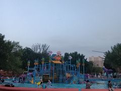 -欢乐水魔方水世界