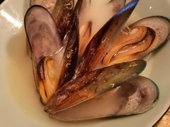 黄油蒜香焗青口贝-阿吾罗日本料理(K11艺术中心店)