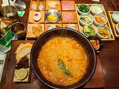 -银米·云南传统过桥米线(双廊黑金冠店)