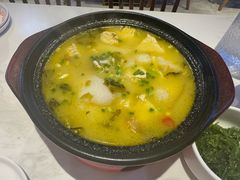 -渝是乎川渝小炒(新世界百货望京店)
