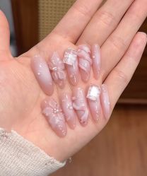 -桃色美甲沙龙
