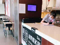 -肯德基(南京站A2检票口楼上)