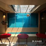 看多了日系韩系的咖啡店，铁手新店真的有让人眼前一亮