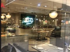 -必胜客(中大银泰店)